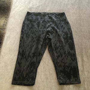Z by Zella Capri Workout Bottoms